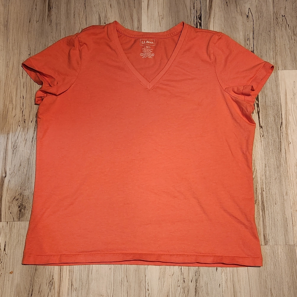 L.L. Bean V Neck Short Sleeve Tee Shirt Womens Large Reg Coral Pink Colour